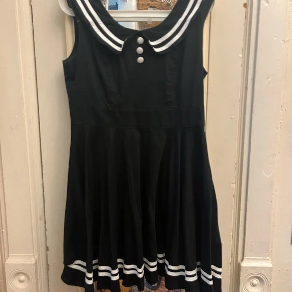 Hell Bunny Vixen Black & White Sailor Mini Dress 🖤 SZ XL

Description - Picture 5 of 5